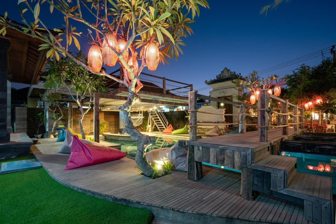 Good Cheer Hostel Lembongan Extérieur photo